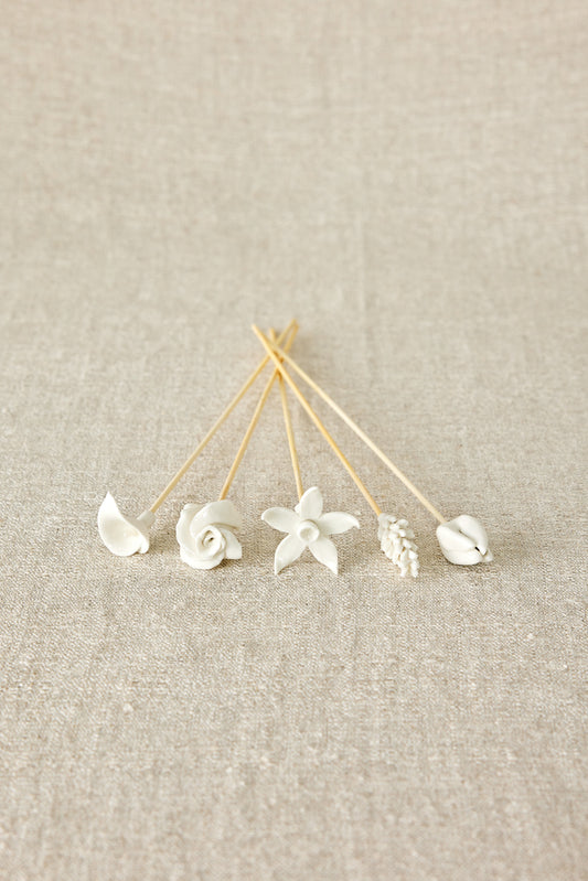 Happy Reed Bouquet | Set of 5