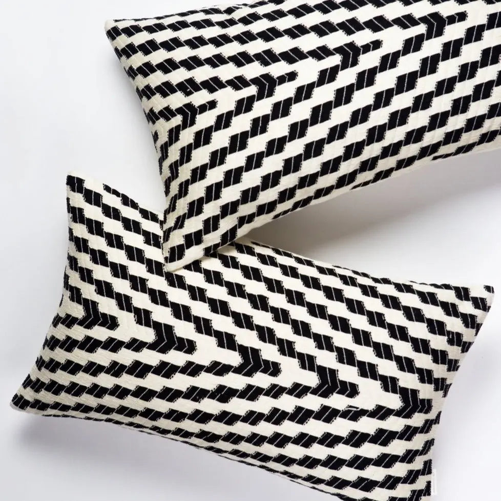 Douglas Pillow in White Noise Archive New York