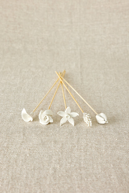 Happy Reed Bouquet | Set of 5
