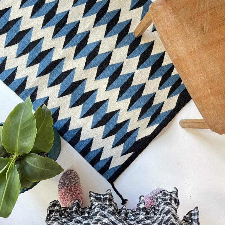 Optic Rug in Azul Maya