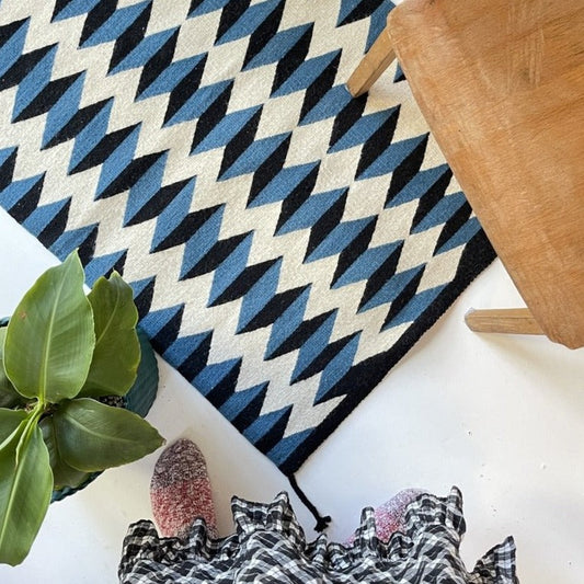 Optic Rug in Azul Maya