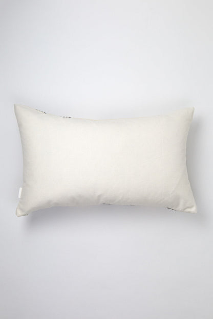 Optic Diamond Pillow in Contrast