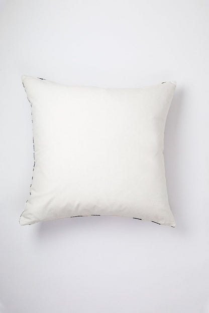 Douglas Pillow in Retro