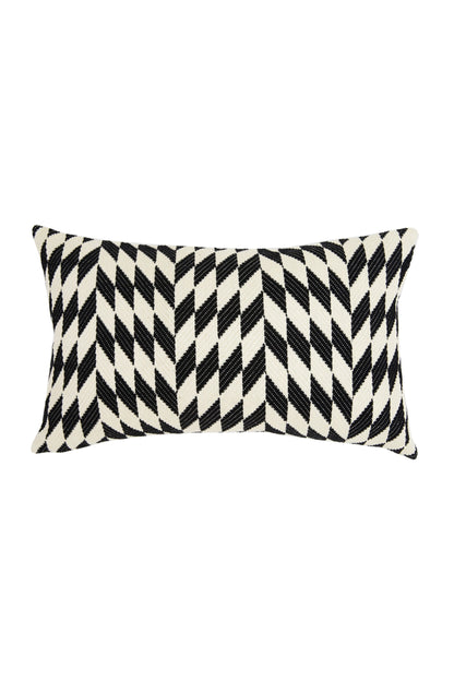 Optic Diamond Pillow in Contrast
