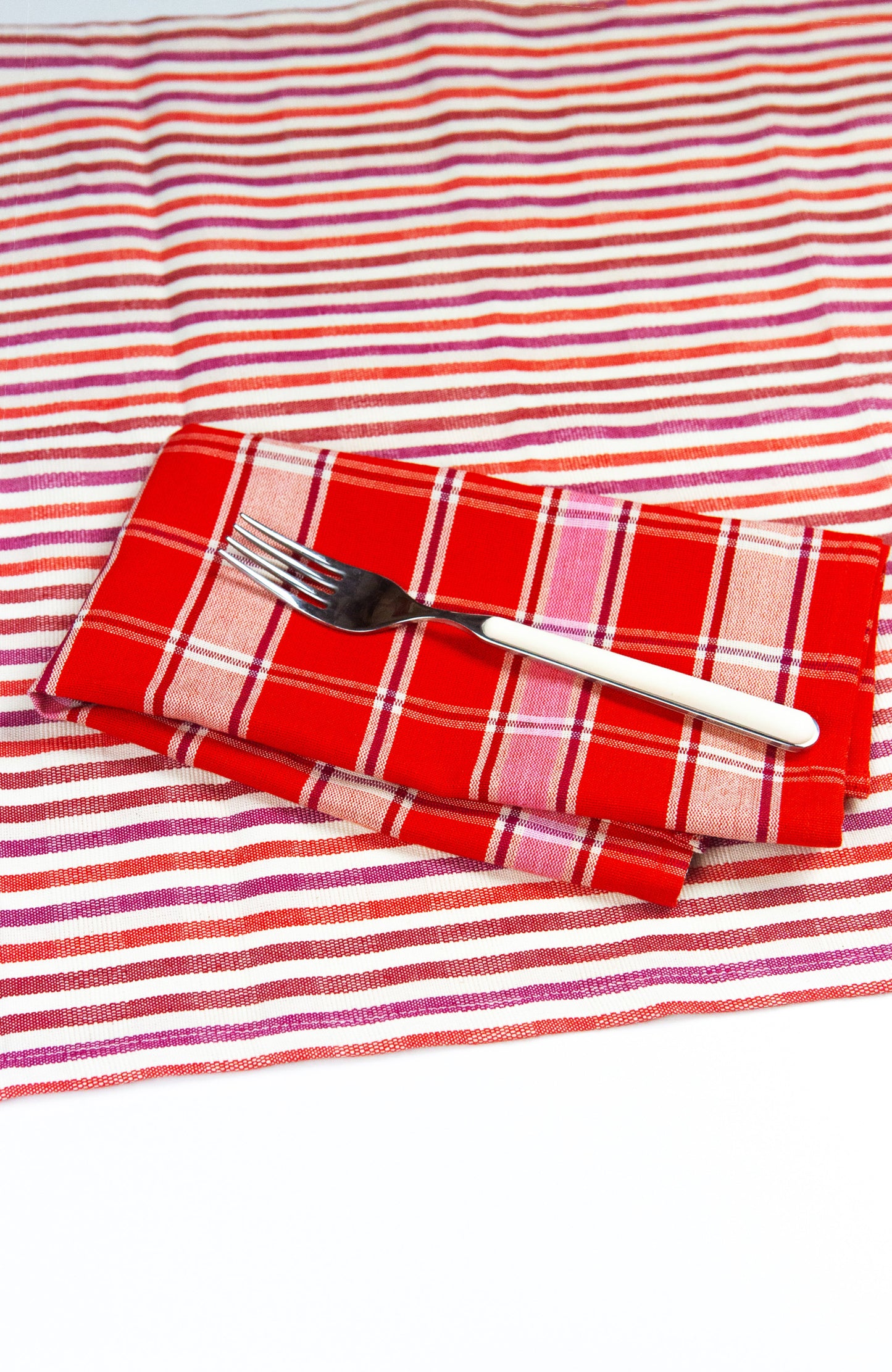 Camila Plaid Dinner Napkins | Set of 4