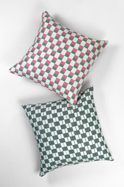 Geocheck Pillow in Deco