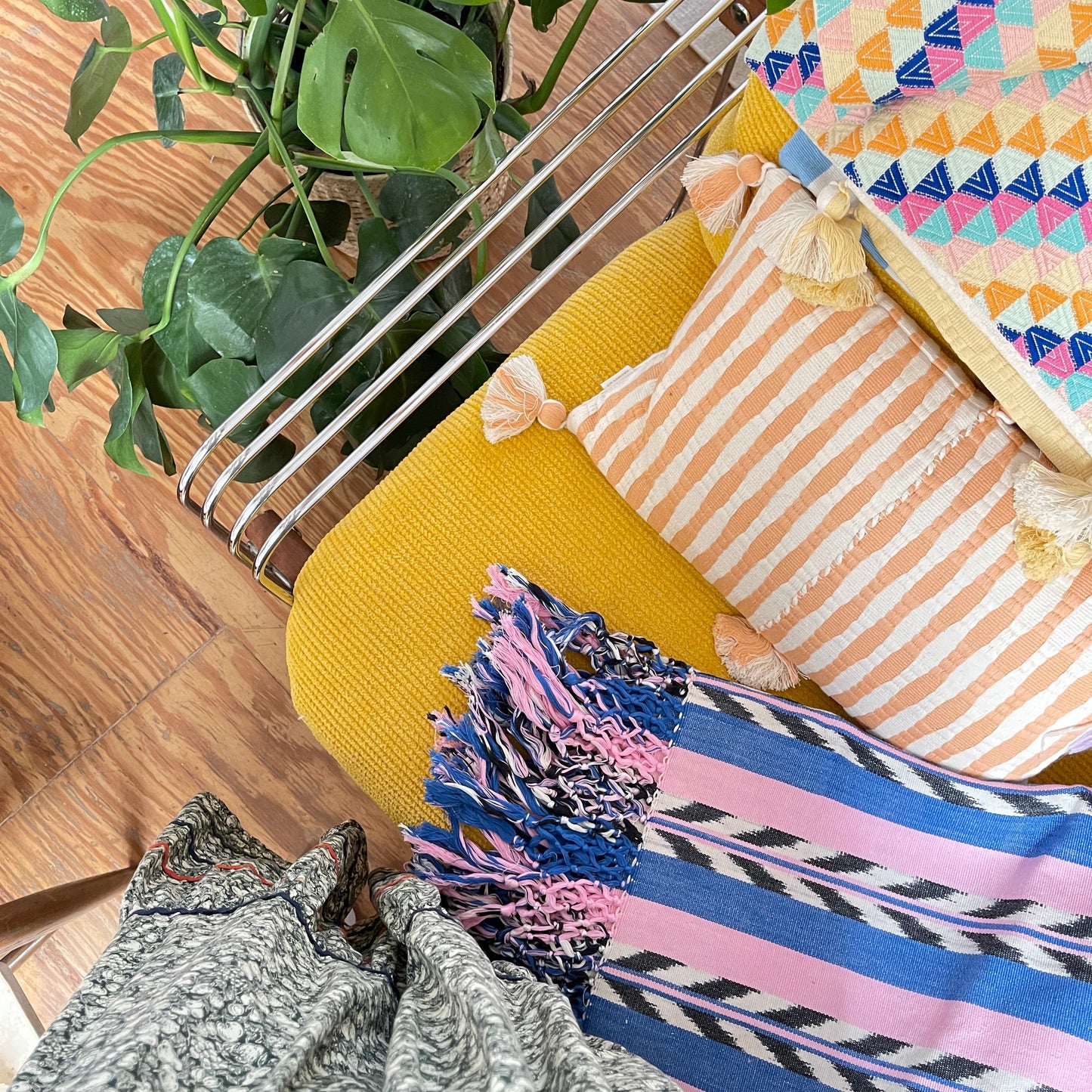 Broken Diamond Pillow in Citrus