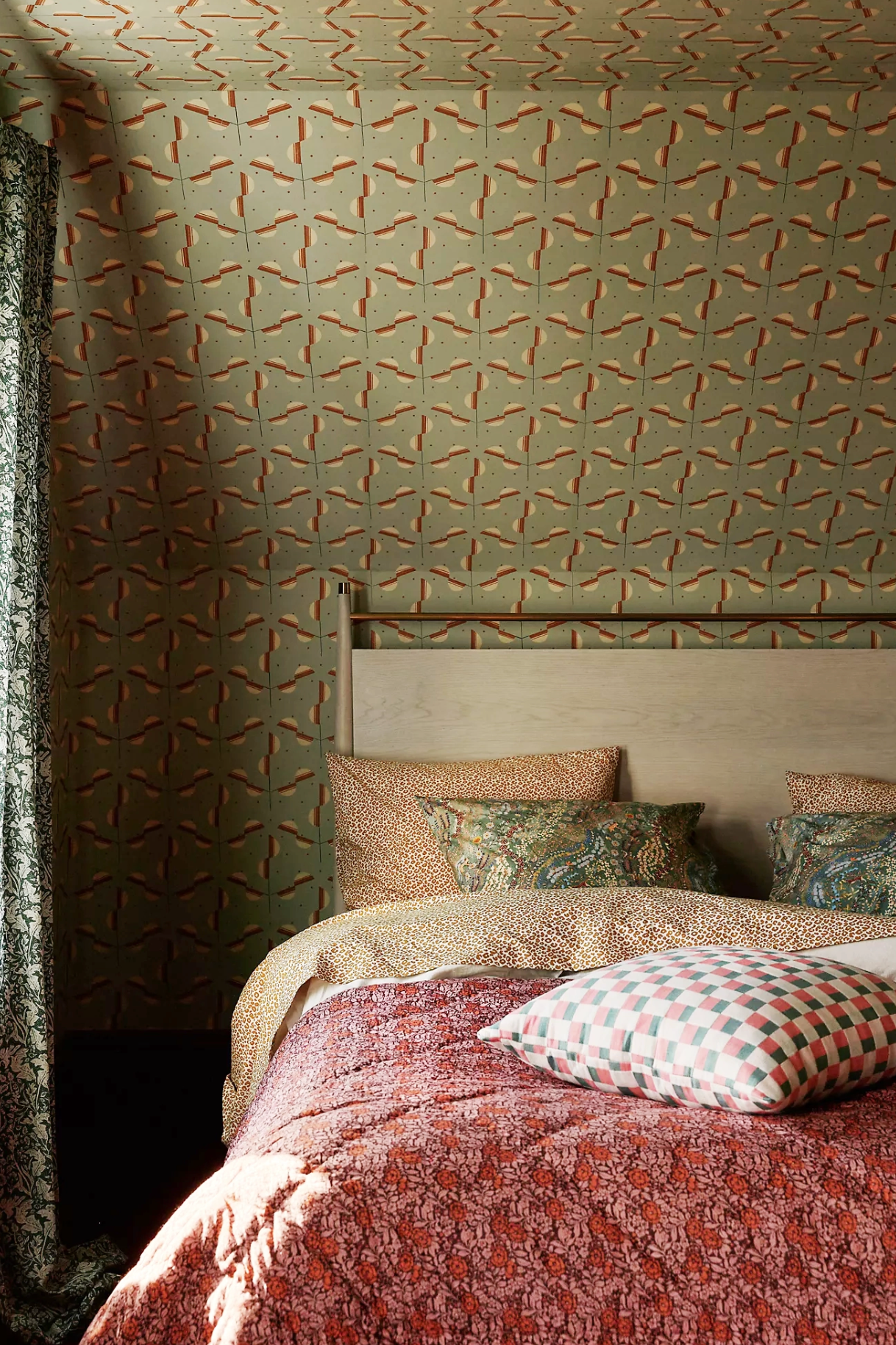 Geocheck Pillow in Deco