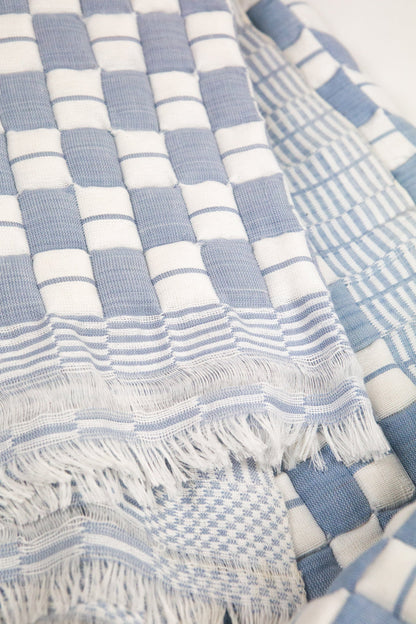 Geocheck Bauhaus Quilted Blanket in Ice