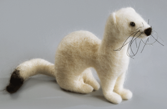 Felting kit Snowy ermine V-136C-0